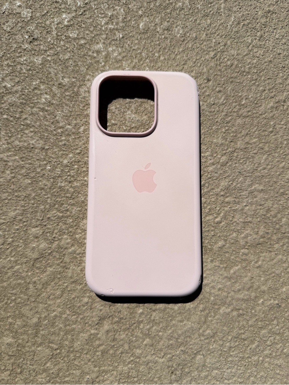 Apple Silicone iPhone 15 pro Case - Light Pink